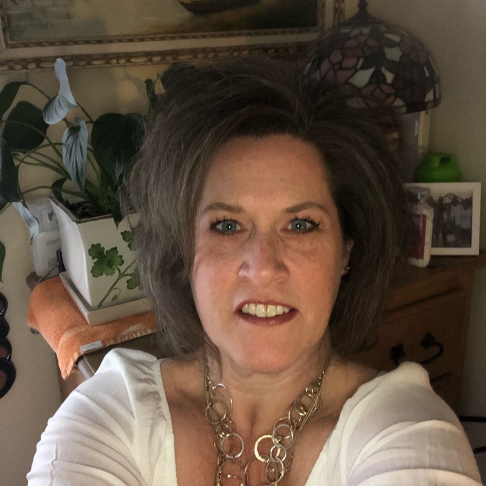 Meet your Posher, Stacy
